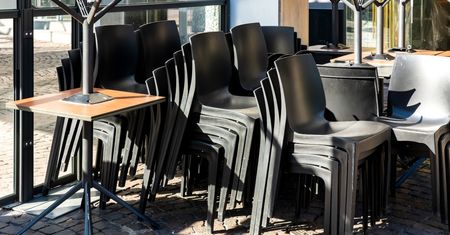 Upada sieć restauracji w USA. Zamknęli już 8 lokali. Co dalej?
