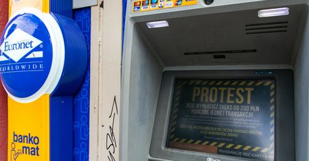 Ograniczenia na wypłatę gotówki. "Maksymalnie do 200 zł"