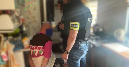 Nożownik z Bemowa zatrzymany. Ukrył się w domku letniskowym