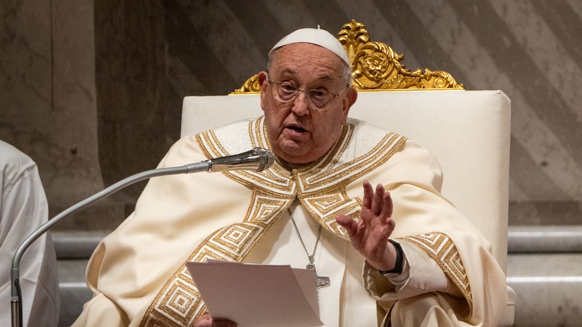 Papież Franciszek wciąż przebywa w szpitalu.