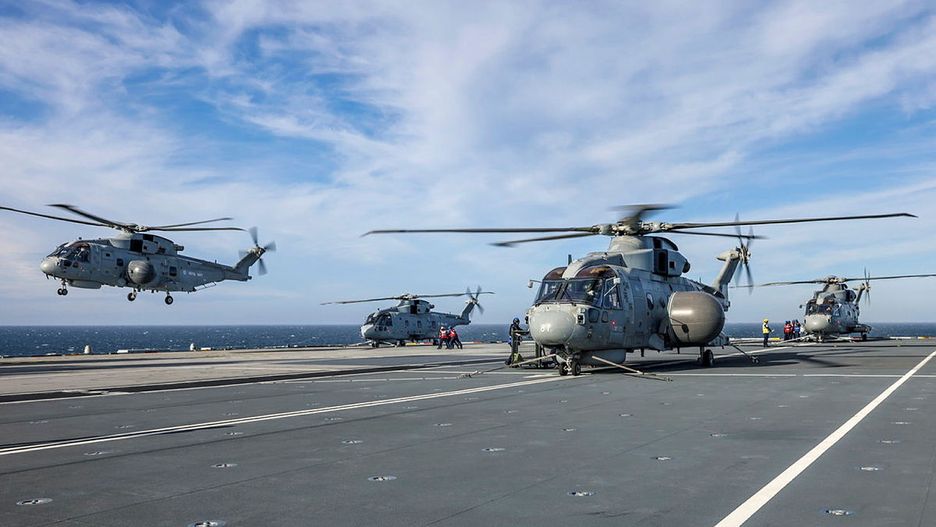 Śmigłowce AW101 Merlin z systemami Crowsnest