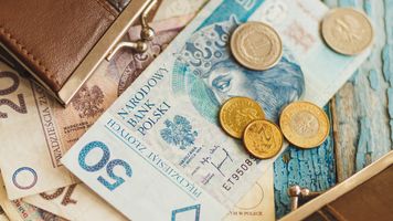 Ustawa dezubekizacyjna. MSWiA wypłaciło 436 mln zł wyrównań