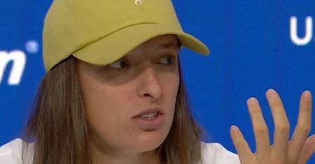 "Co to jest za pytanie?" Konferencja Świątek zamieniła się w show