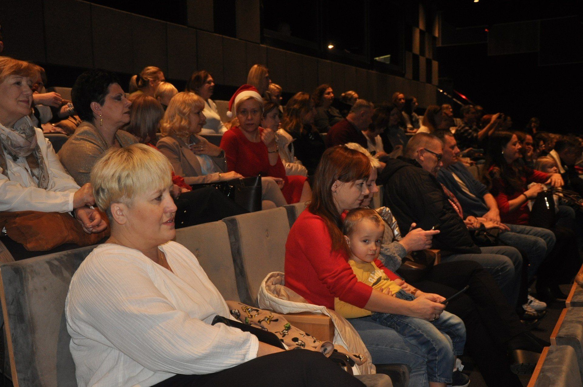 Rozświetlenie choinki w Koneckim Centrum Kultury