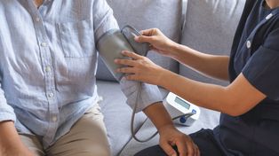 Młodzi też chorują na nadciśnienie. Ponad połowa przypadków nierozpoznana