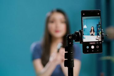 Marketerzy inwestują w twórców treści