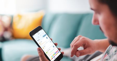 FIBARO Home Center: nowa aplikacja dla inteligentnego domu uczy się zwyczajów domowników