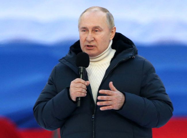 Władimir Putin cierpi na chorobę Parkinsona? Jego stan ma się pogarszać z każdym dniem
