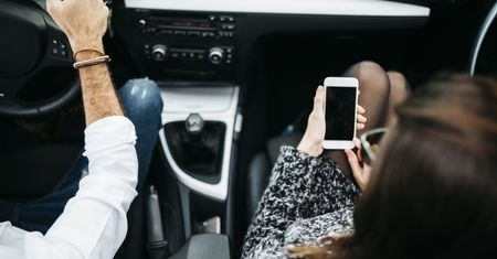 "Na platformie nie ma miejsca na przemoc". Jest reakcja Ubera na przypadki molestowania kobiet