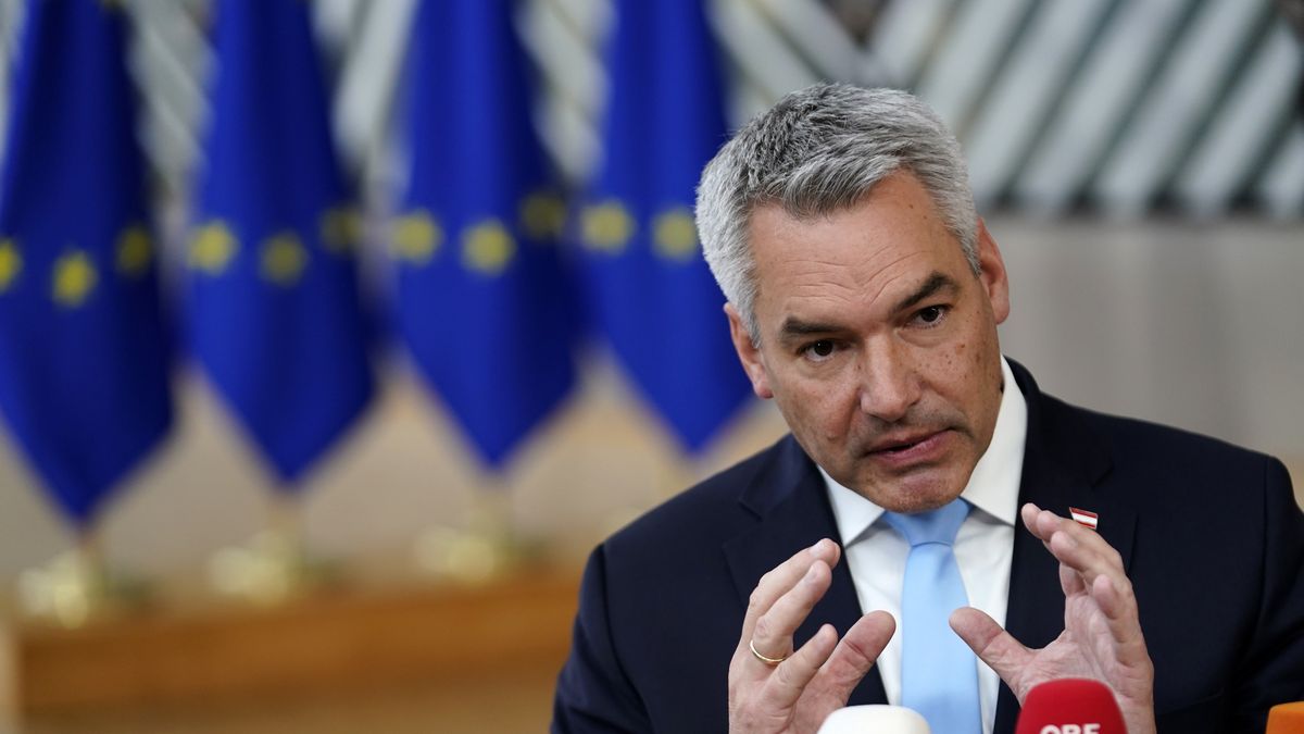 BRUSSELS, BELGIUM - OCTOBER 27:  Chancellor of Austria Karl Nehammer talks with media at press conference at the end of EU Leaders Summit on October 27, 2023 in Brussels, Belgium. After days spent deliberating on the language in their statement in support of both Israel's right to defend as well as raising concern for Palestinian civilians in Gaza, the EU leaders are set to push for humanitarian aid corridors into besieged Gaza. On October 7, Hamas launched a deadly attack in southern Israel that sparked a retaliatory siege of Gaza. (Photo by Pier Marco Tacca/Getty Images)