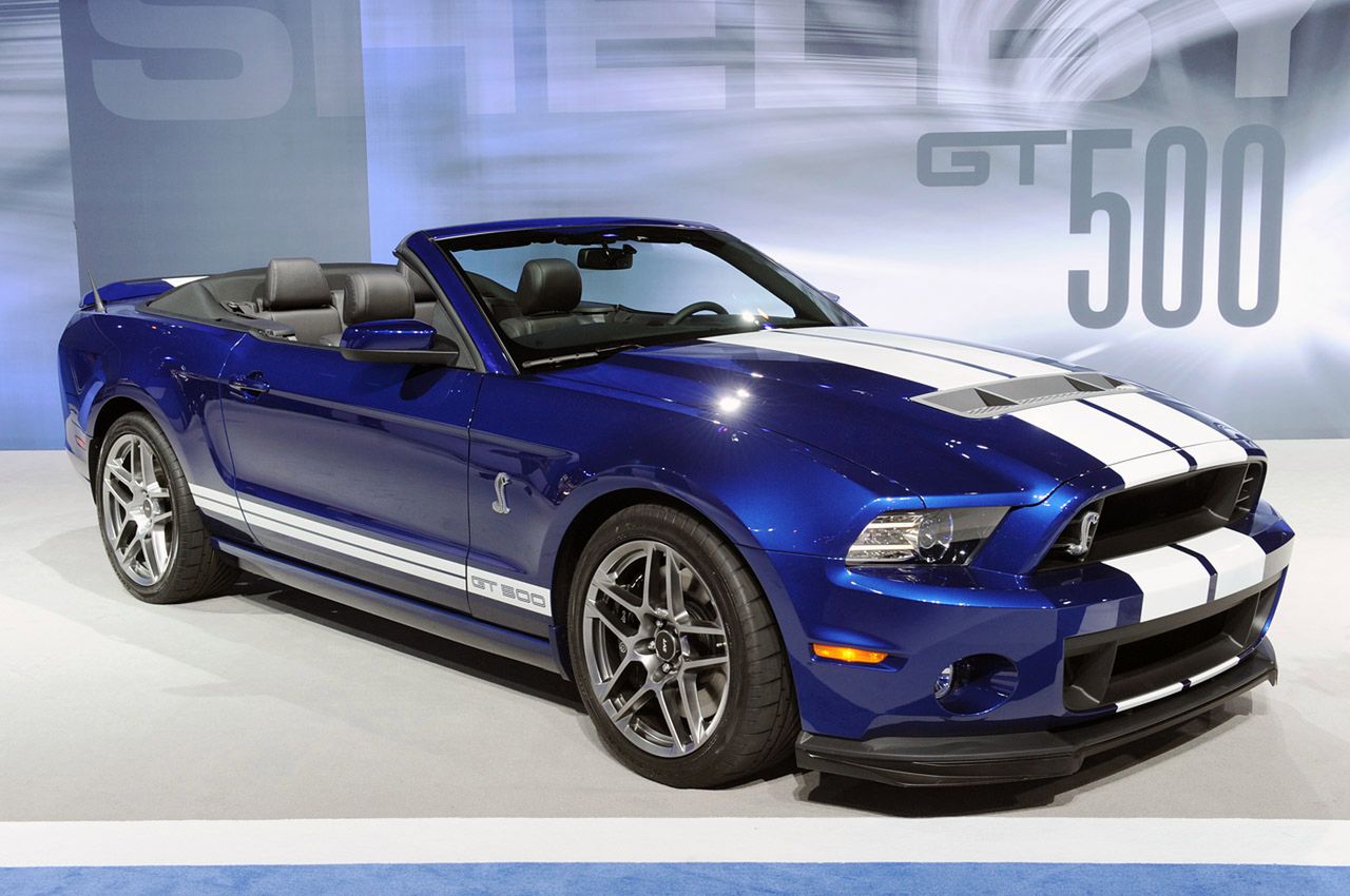 2013 Ford Shelby GT500 Convertible (fot. autoblog.com)