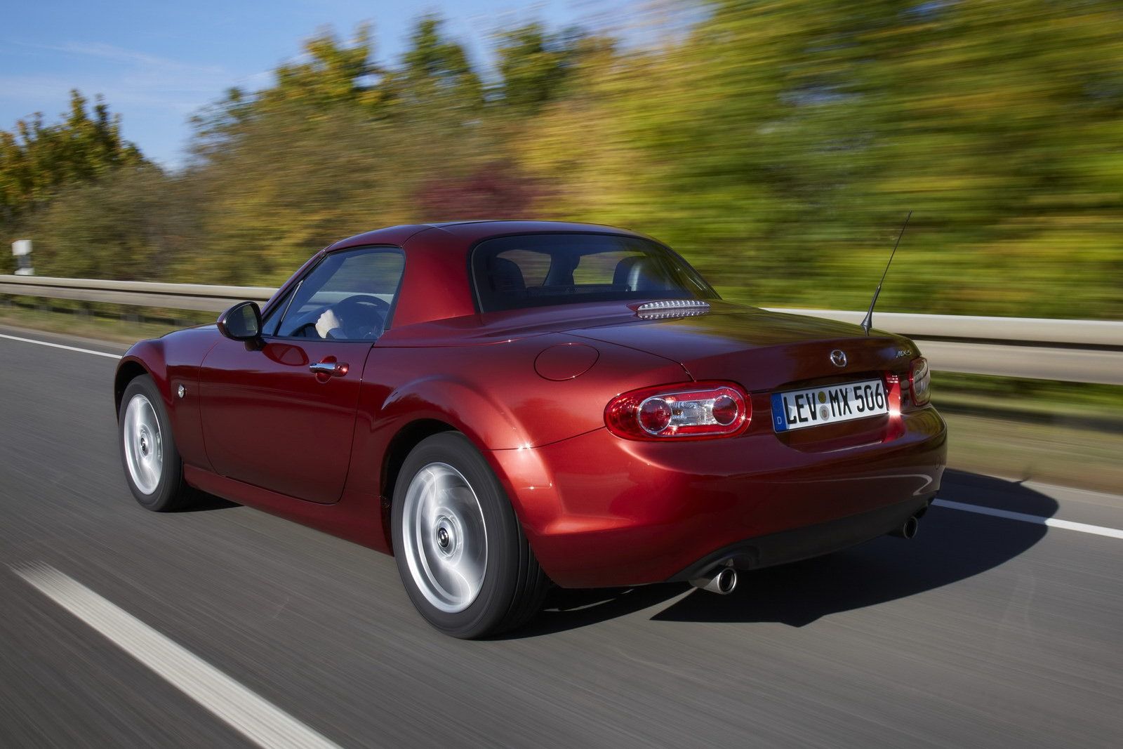 2013 Mazda MX-5 - kultowy roadster po kuracji odmładzającej [galeria] 52