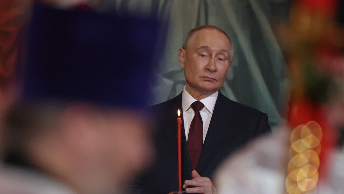 MOSCOW, RUSSIA - APRIL 20: (RUSSIA OUT) Russian President Vladimir Putin grimaces during the celebration of the Orthodox Easter at the Christ The Saviour Cathedral on April 20, 2025, in Moscow, Russia. President Putin announced and Easter truce in the conflict in Ukraine to begin on 6pm local time and run untill midnight on April 21. (Photo by Contributor/Getty Images)