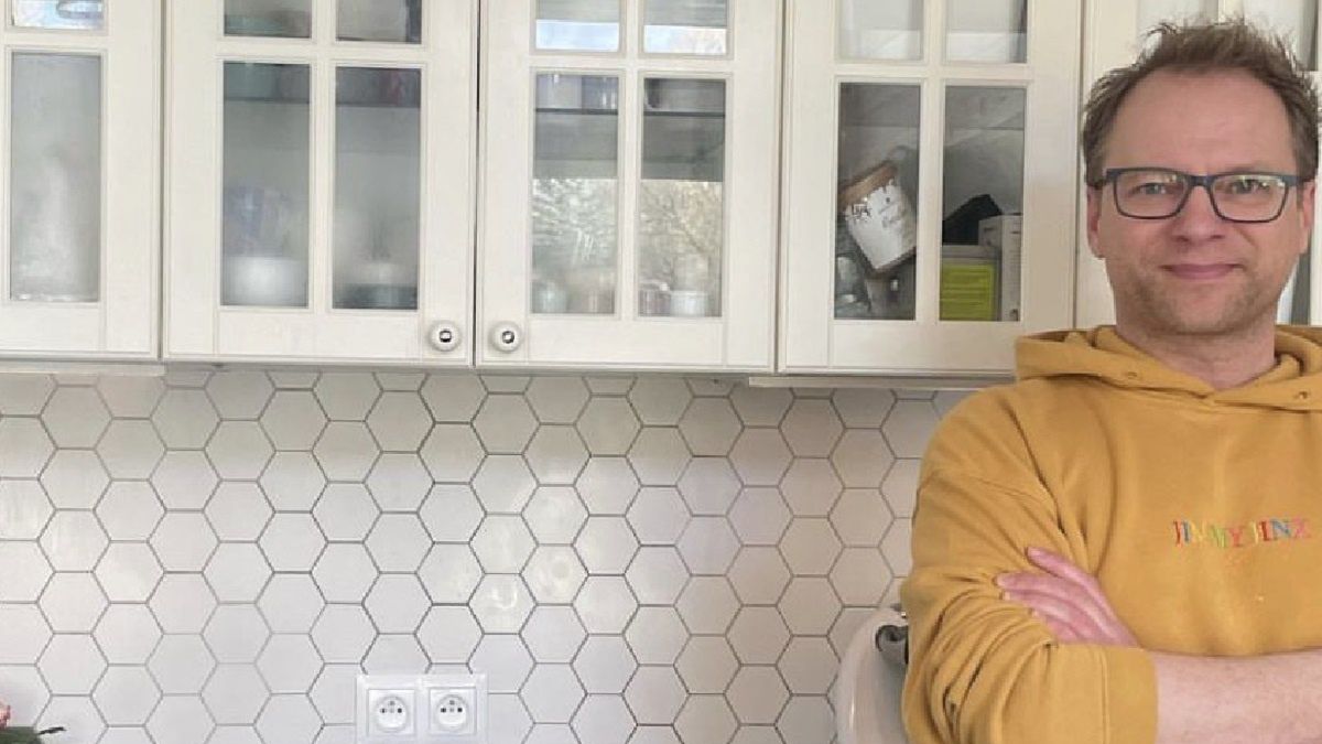 Maciej Stuhr w swojej kuchni