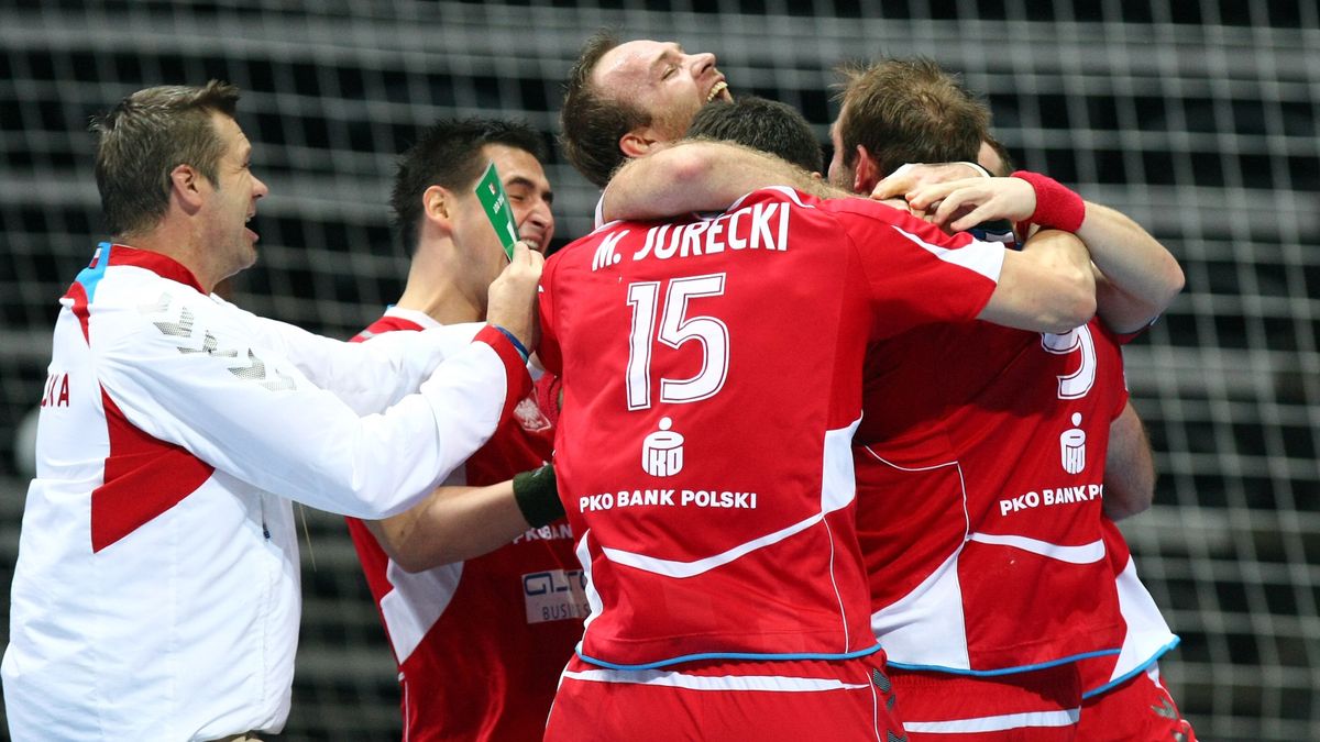 Radość reprezentacji Polski po golu Siódmiaka z Norwegią.
