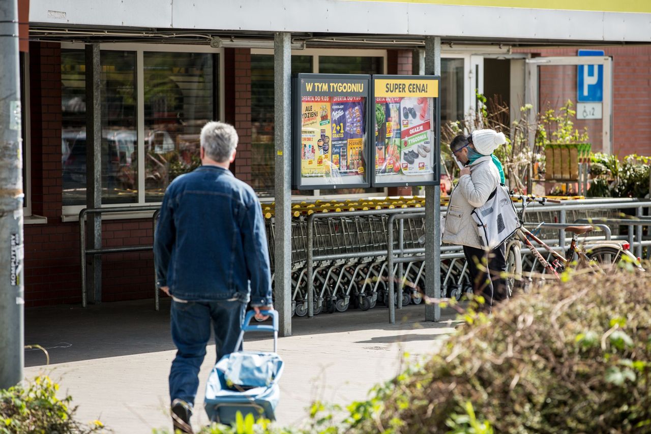 Zakaz handlu nie w najbliższą niedzielę. Przed Wielkanocą rząd pozwoli zrobić zakupy