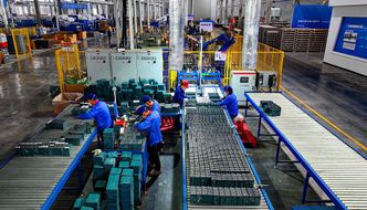 Tajne uzgadnianie dopłat. KE zdecydowała: gigantyczna kara za udział w kartelu