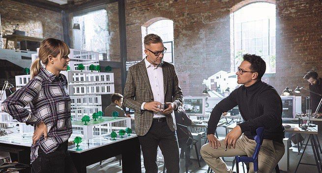 Piekarz i architekt w nowej kampanii PZU promującej ofertę dla przedsiębiorców (wideo)