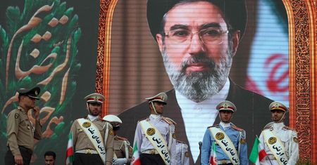 Chamenei wydał nakaz. Iran zatrzyma wzbogacony uran?