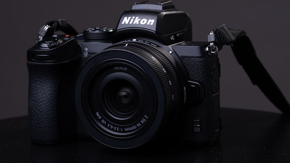 Nikon Z50 – czego musi nauczyć się młodszy brat Z6 i Z7? [test] 1