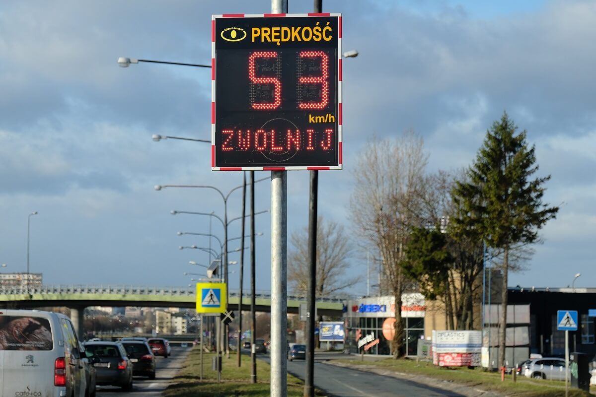 wyświetlacz prędkości