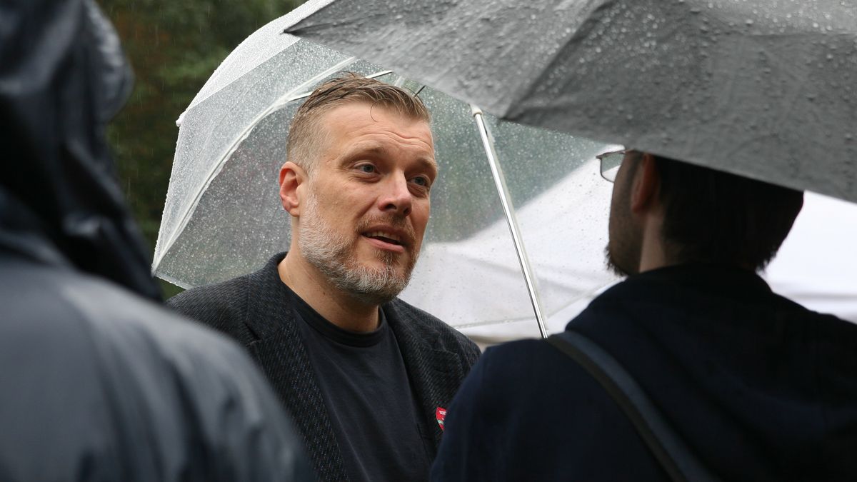 KRAKOW, POLAND - SEPTEMBER 30: Left Together party leader Adrian Zandberg during a picnic in Bednarski Park on September 30, 2023 in Krakow, Poland.
During the election campaign, representatives of the New Left organized a picnic in Bednarski Park to welcome autumn. The leader of the Left Together party was present at the event. During the picnic, you could, among other things, talk to politicians, play games or create a print for your own T-shirt. (Photo by Klaudia Radecka/NurPhoto via Getty Images)