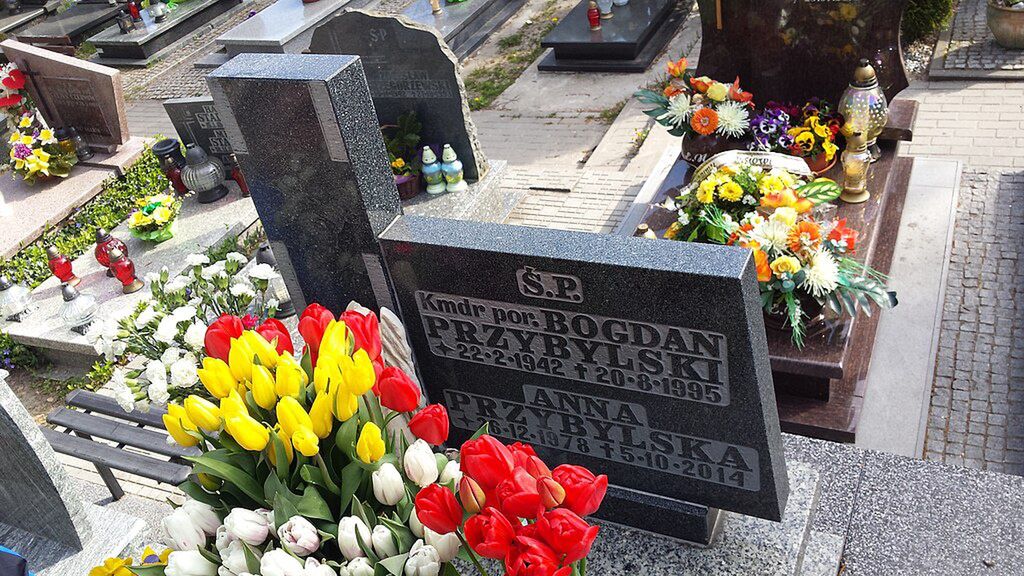 Grób Anny Przybylskiej w 2014 roku