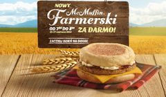 McDonald’s budzi klientów w reklamach darmowych McMuffinów Farmerskich (wideo)