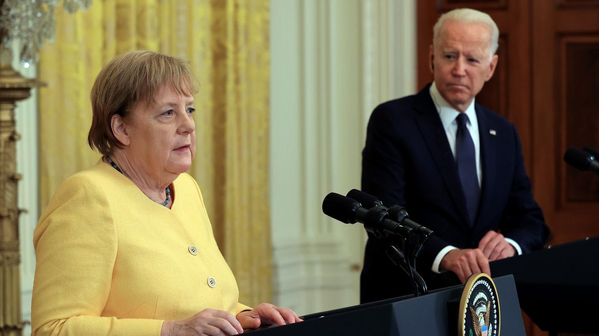 Nord Stream 2: niekorzystny dla Polski, krajów bałtyckich, tragiczny dla Ukrainy. Dlaczego USA pozwoliły Niemcom i Rosji na jego ukończenie? 