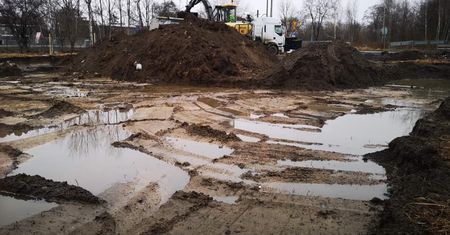 Wrocław. Powstaną kolejne parkingi "park and ride". Dzięki nim mieszkańcy mają stawiać na komunikację miejską