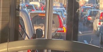 Toruń: Poranny chaos. Autobusy MZK z gigantycznym opóźnieniem