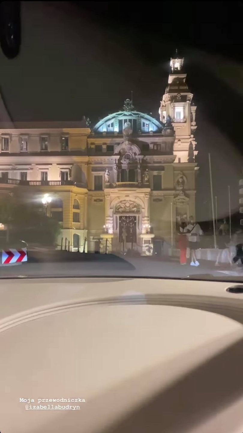 Grażyna Szapołowska oprowadza Julię Wieniawę po Monako