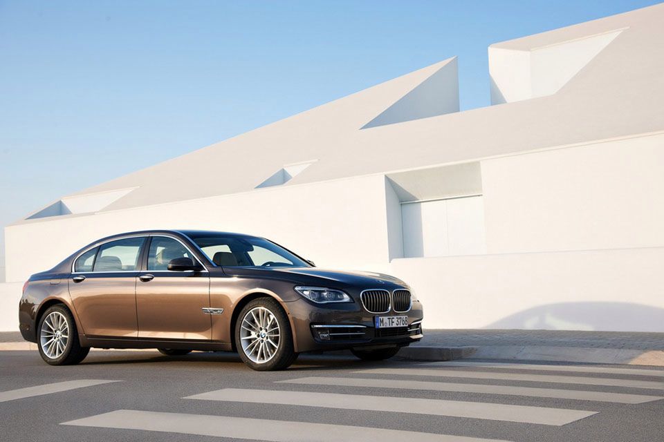 BMW serii 7 na rok 2013 - megagaleria niemieckiego okrętu flagowego 173