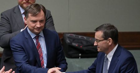 Wyciekł mail Morawieckiego. Napisał o Ziobrze. Bardzo ostra ocena
