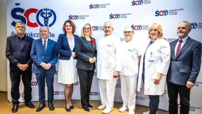 Foto z konferencji prasowej