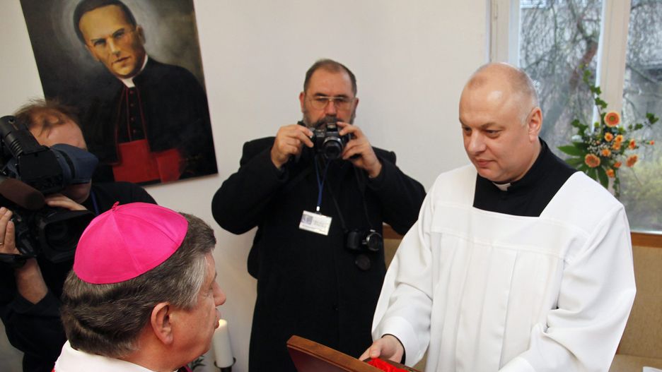 Ks. Andrzej Dymer przed śmiercią poznał wyrok. Kuria nie zamierza go publikować