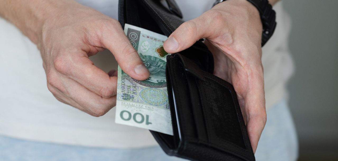 Zaświadczenie do renty rodzinnej — do kiedy złożyć, aby nie stracić świadczenia?