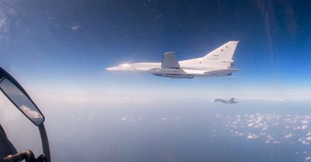 Atak za kołem podbiegunowym. Bombowiec zniszczony