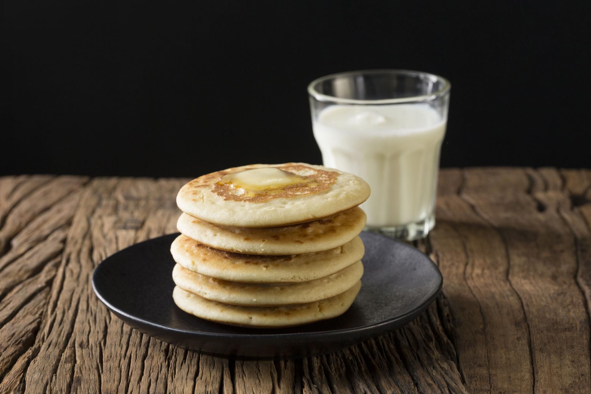 Placki z kaszy jaglanej to źródło białka