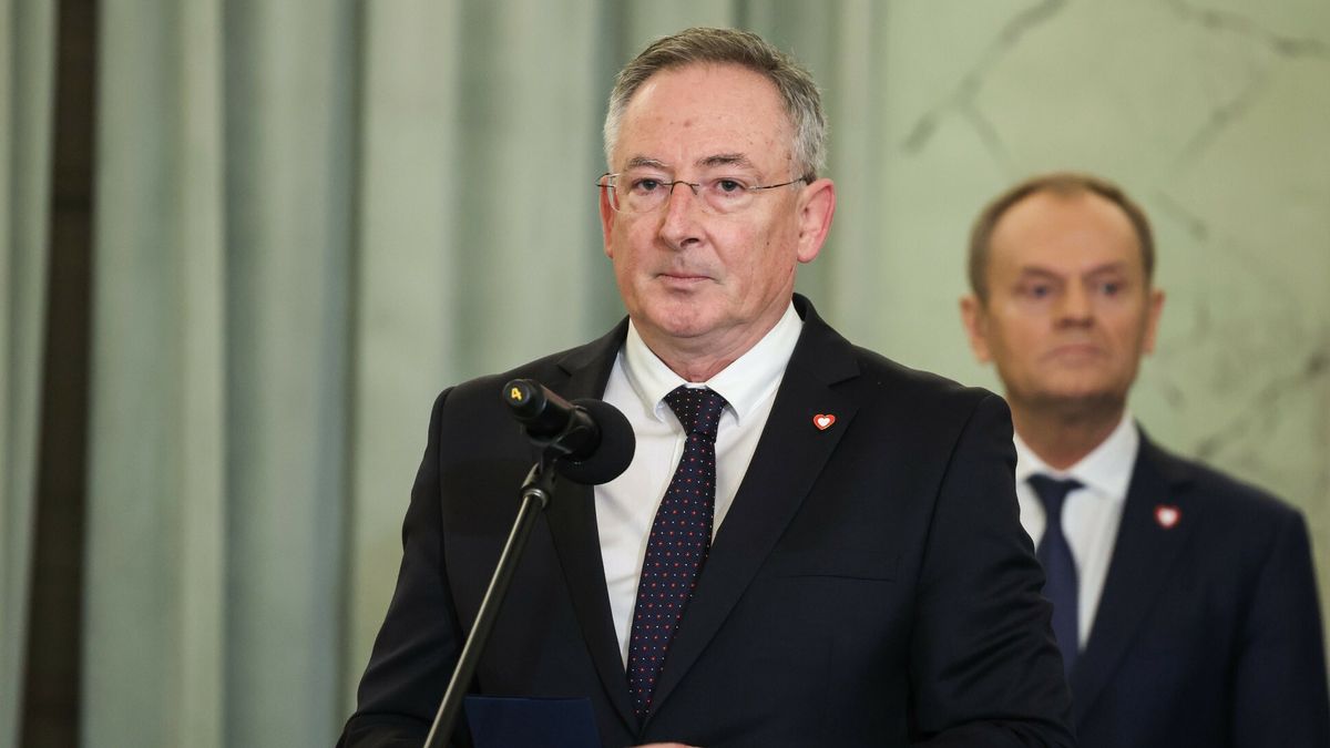 Minister kultury Bartłomiej Sienkiewicz i premier Donald Tusk