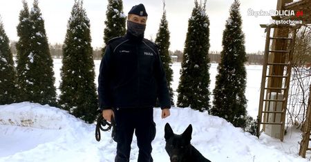 Częstochowa. Skrył się przed policjantami, ale nie przed psem