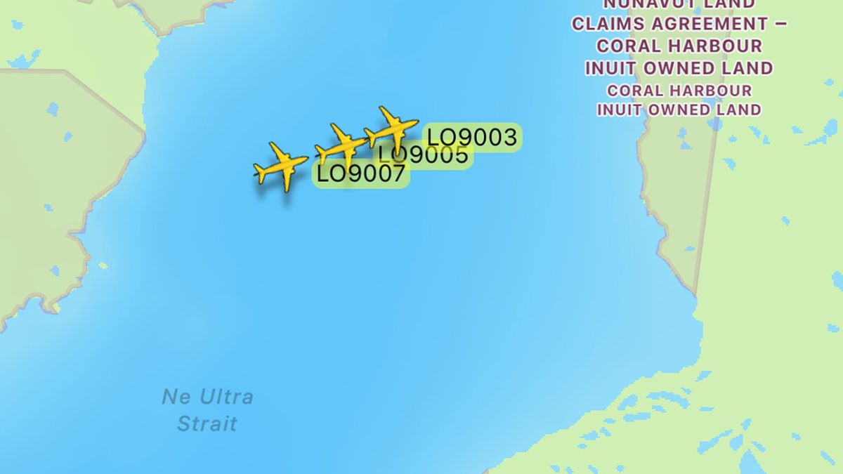 Boeing 737 MAX 8 w drodze do Polski