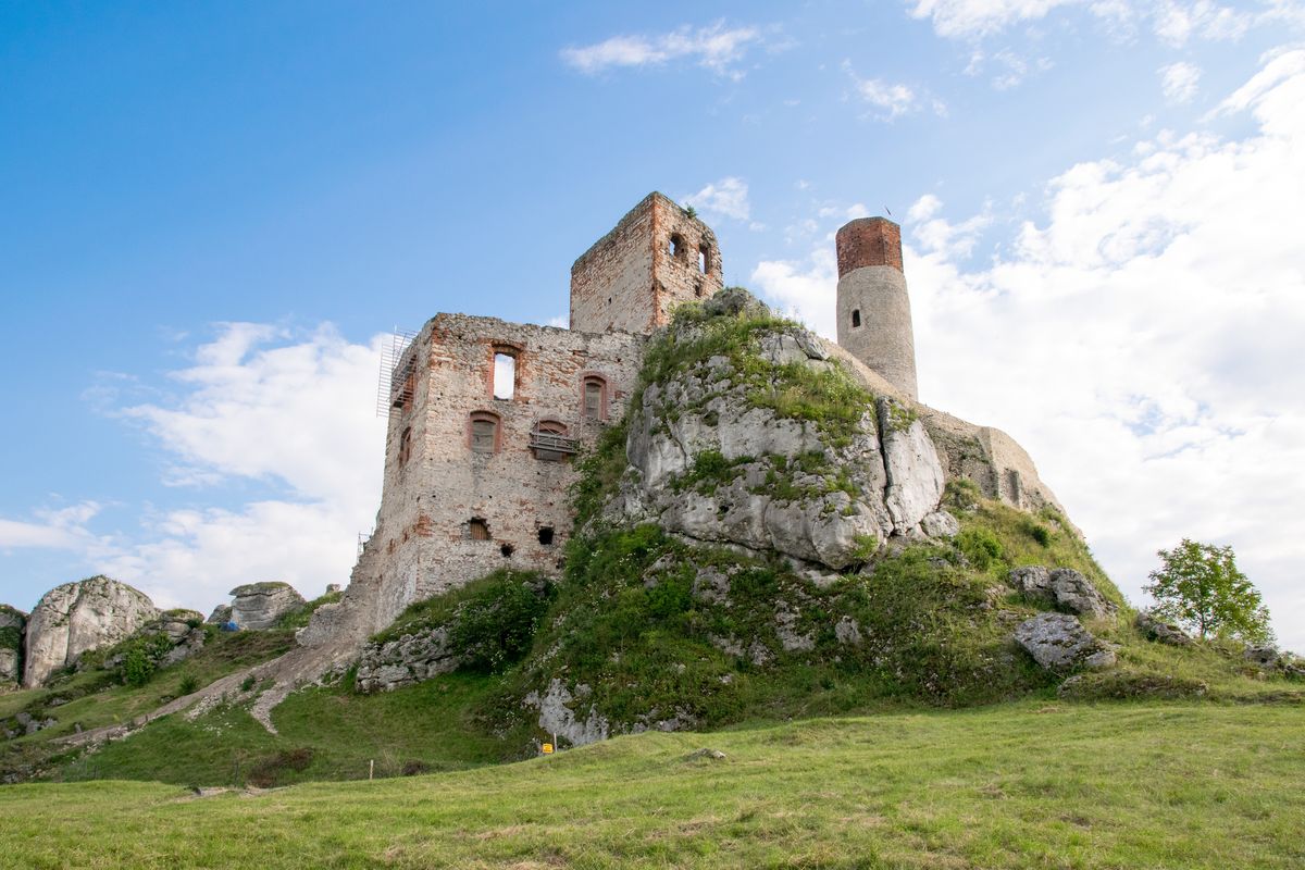 Olsztyn z województwa śląskiego ma wiele atrakcji turystycznych 