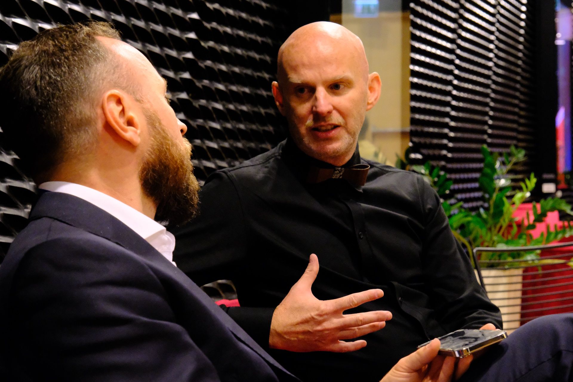 Tomasz Gałaszkiewicz (Electromobility Poland) i Mateusz Żuchowski (WP Autokult)