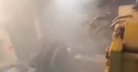 Rosyjska jakość. Czołg T-72B3 truje swoją załogę