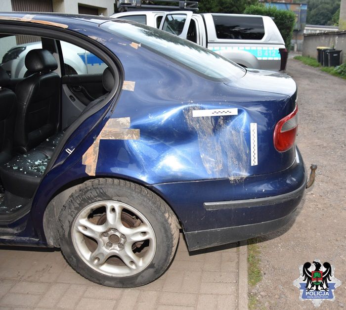 Wałbrzych. Rozpaczał po rozstaniu z dziewczyną. Złość wyładował na samochodzie jej obecnego chłopaka