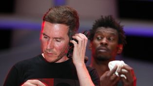 Massive Attack i Tom Waits uderzają w politykę USA. Mocny komentarz świata