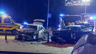 Warszawa: zderzenie czołowe dwóch aut na Targówku. Dwie osoby ranne