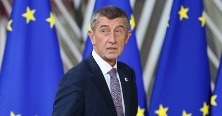 Miliardy z Unii na walkę z kryzysem. Premierowi Czech nie podoba się podział pieniędzy