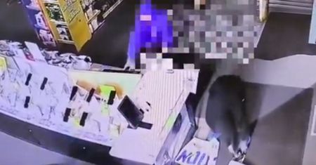 Zatrzymani w sali kinowej. Policja pokazała co zrobili w supermarkecie
